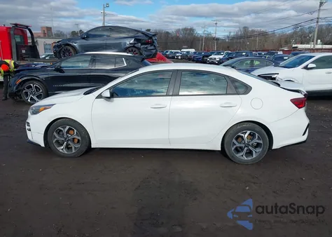 2021 Kia Forte Lxs из США, поврежденный, VIN 3KPF24AD0ME268105